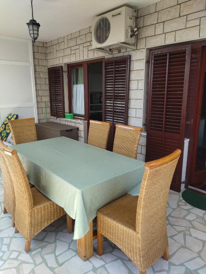 Zelena Oaza Apartment Novigrad  Bagian luar foto